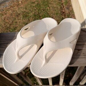 Hurley White EVA Comfort Sandals – Mens 8 | Women's 9.5